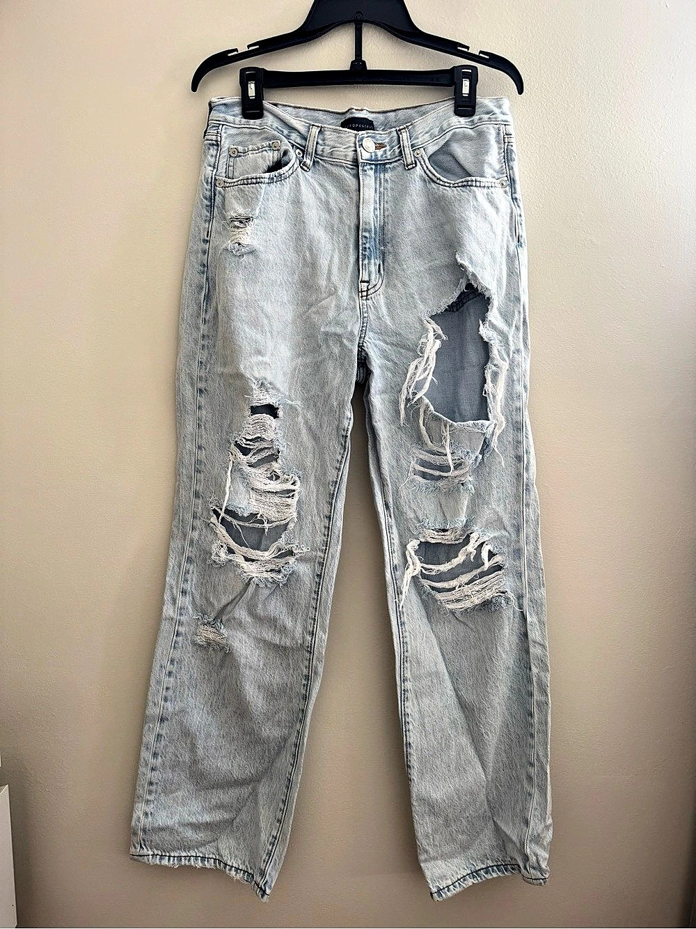 Aeropostale Distressed Boyfriend Jeans in Blue